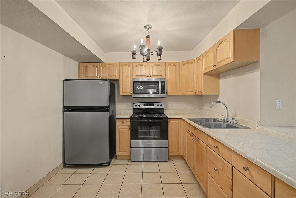 Image 14 of property listing at 3930 University Center Drive 612, Las Vegas, NV 89119