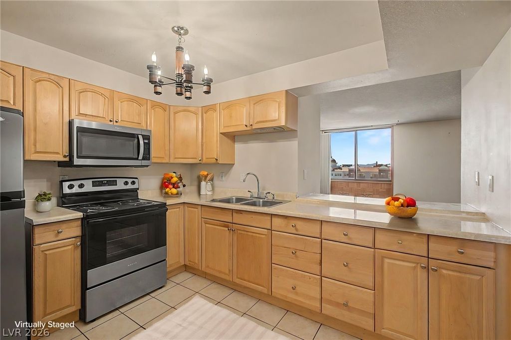 Image 16 of property listing at 3930 University Center Drive 612, Las Vegas, NV 89119