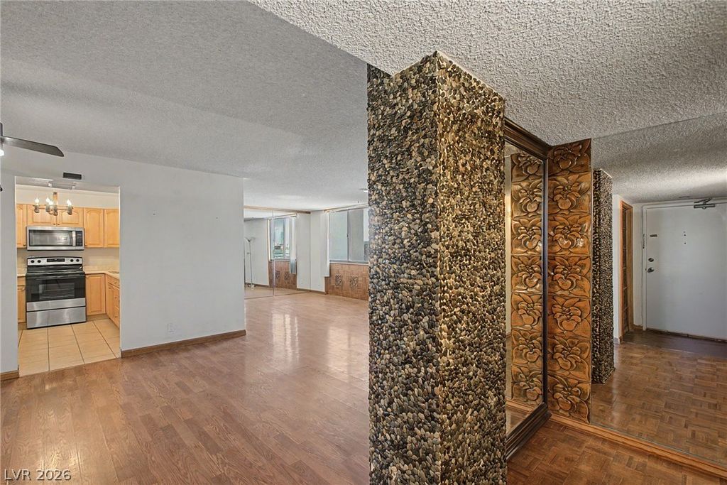 Image 5 of property listing at 3930 University Center Drive 612, Las Vegas, NV 89119