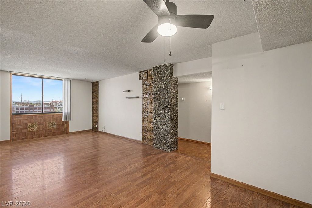 Image 8 of property listing at 3930 University Center Drive 612, Las Vegas, NV 89119