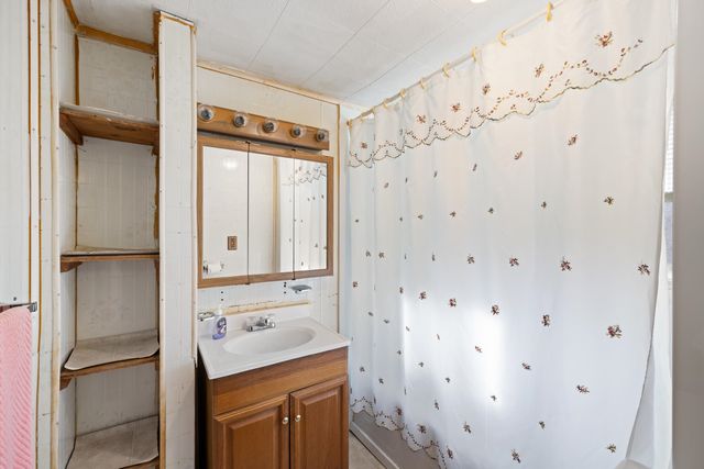 77 HIDDEN ACRES TRL, Waynesboro, VA 22980