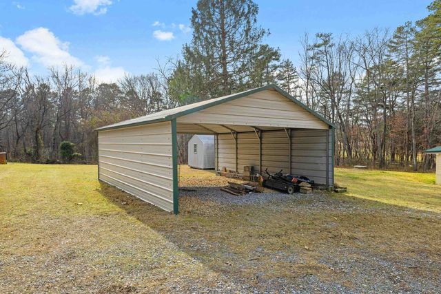 77 HIDDEN ACRES TRL, Waynesboro, VA 22980