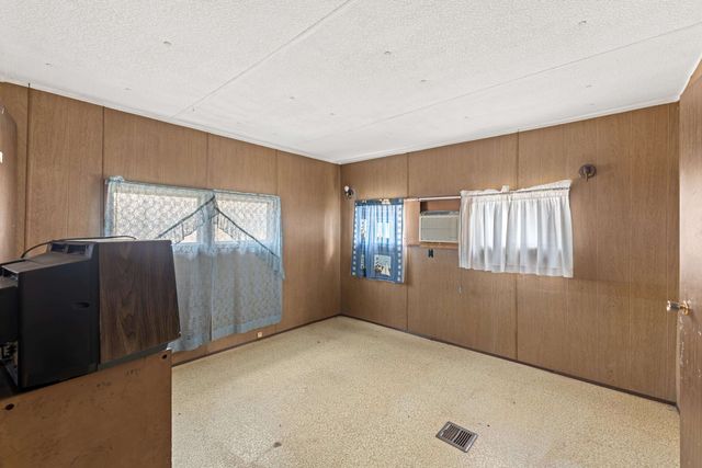 77 HIDDEN ACRES TRL, Waynesboro, VA 22980