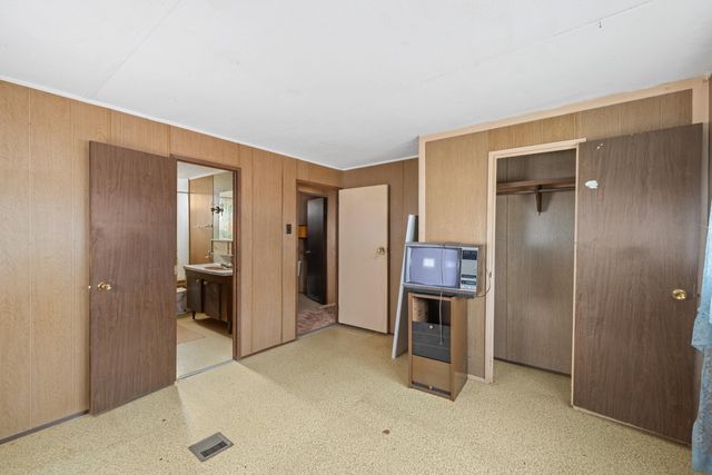 77 HIDDEN ACRES TRL, Waynesboro, VA 22980