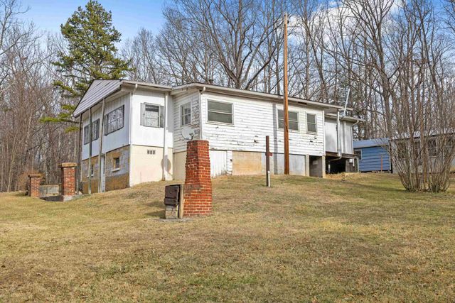 77 HIDDEN ACRES TRL, Waynesboro, VA 22980