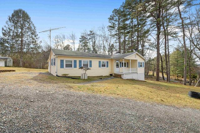 77 HIDDEN ACRES TRL, Waynesboro, VA 22980