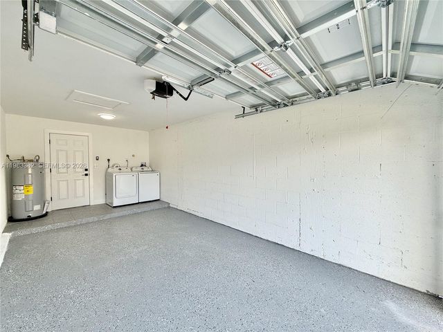 5028 NW 6th St, Delray Beach, FL 33445