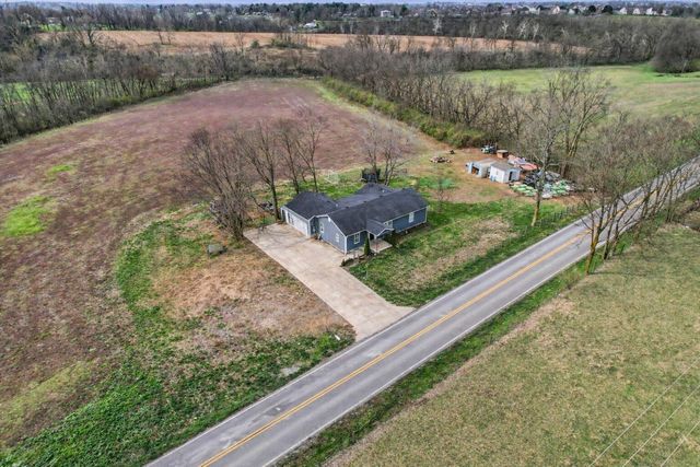 3611 Paris Pike, Georgetown, KY 40324