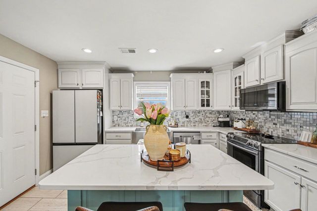 3611 Paris Pike, Georgetown, KY 40324