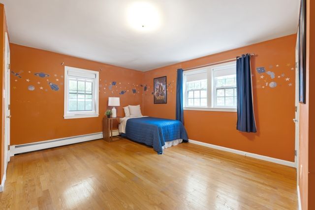 23 Leach Ln, Natick, MA 01760
