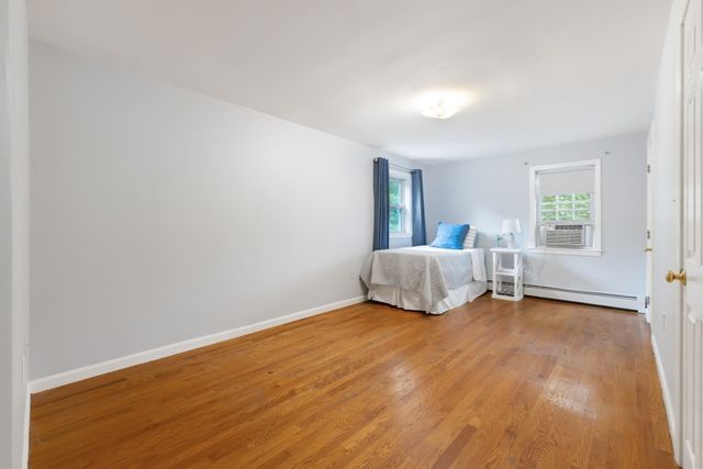 23 Leach Ln, Natick, MA 01760