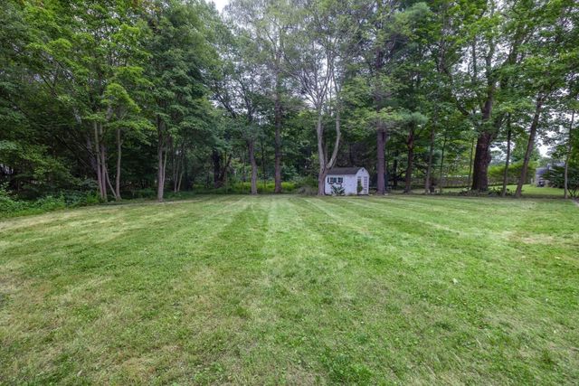 23 Leach Ln, Natick, MA 01760