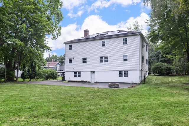 23 Leach Ln, Natick, MA 01760