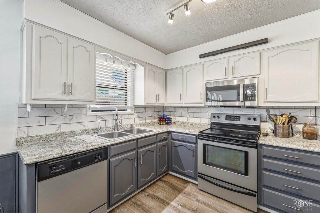Image 10 of property listing at 1618 Kansas Avenue, San Angelo, TX 76904