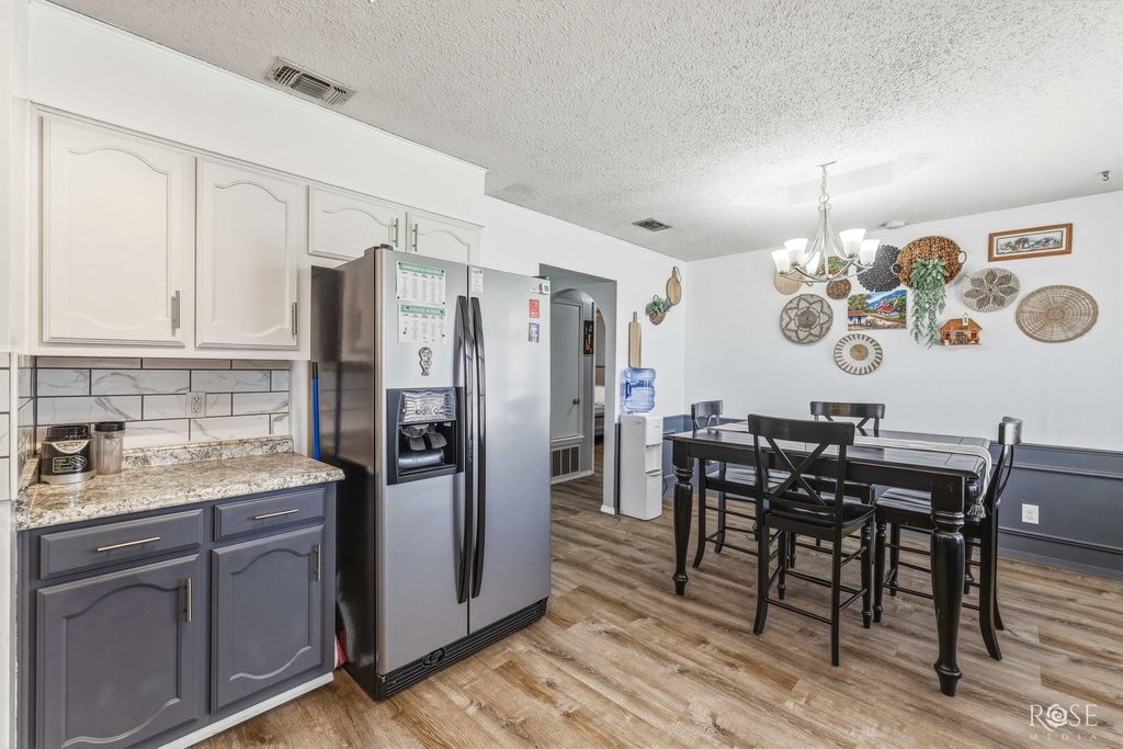 Image 11 of property listing at 1618 Kansas Avenue, San Angelo, TX 76904