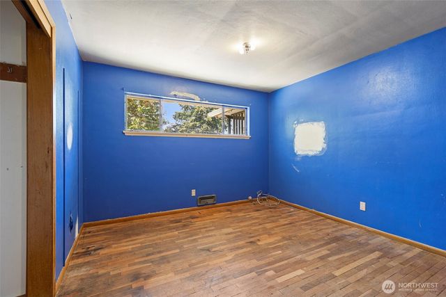 1087 Baby Doll Road E, Port Orchard, WA 98366