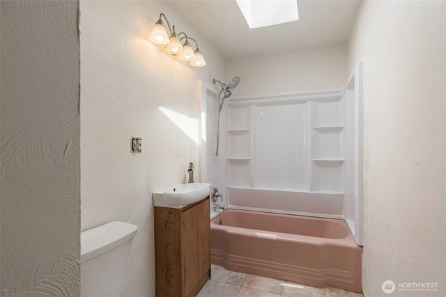 1087 Baby Doll Road E, Port Orchard, WA 98366