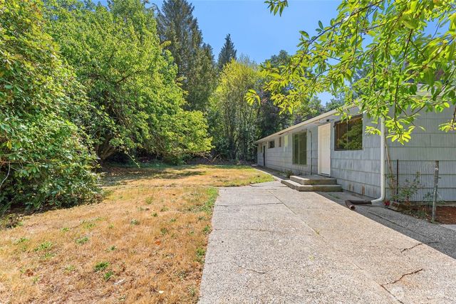 1087 Baby Doll Road E, Port Orchard, WA 98366