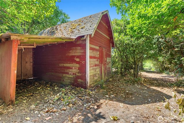 1087 Baby Doll Road E, Port Orchard, WA 98366