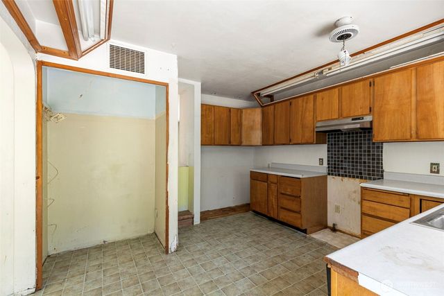 1087 Baby Doll Road E, Port Orchard, WA 98366