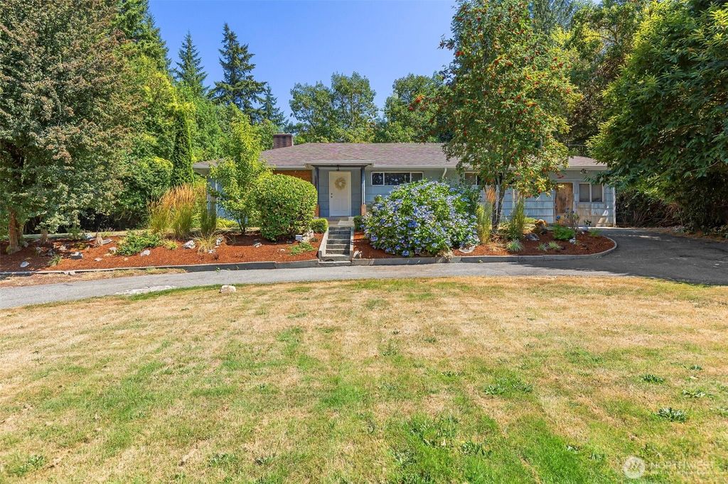 1087 Baby Doll Road E, Port Orchard, WA 98366