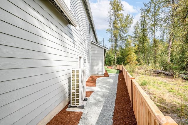 13029 51st Avenue E, Tacoma, WA 98446