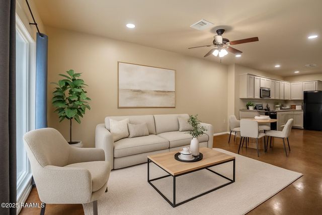 1402 Jefferson Street 203, Lafayette, LA 70501