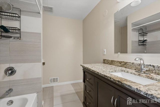 56 gramercy Drive, Piscataway, NJ 08854