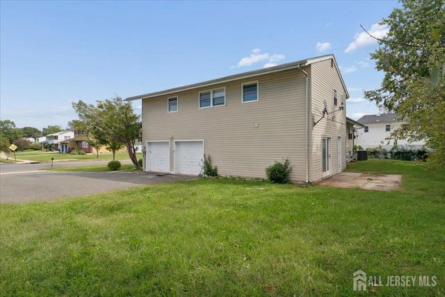 56 gramercy Drive, Piscataway, NJ 08854