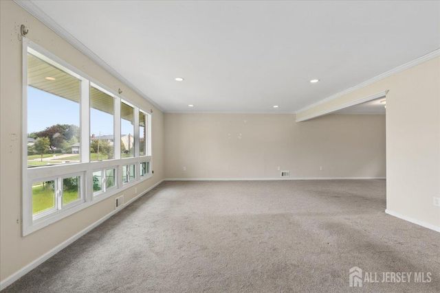 56 gramercy Drive, Piscataway, NJ 08854