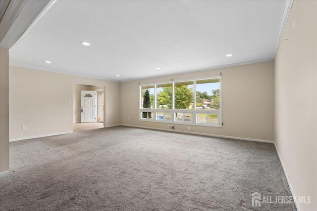 56 gramercy Drive, Piscataway, NJ 08854