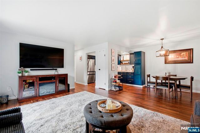 315 Ringwood Avenue, Pompton Lakes, NJ 07442