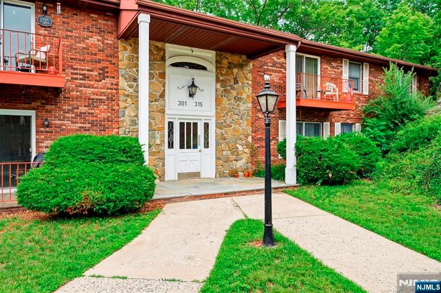 315 Ringwood Avenue, Pompton Lakes, NJ 07442