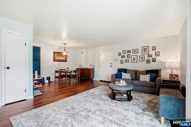 315 Ringwood Avenue, Pompton Lakes, NJ 07442