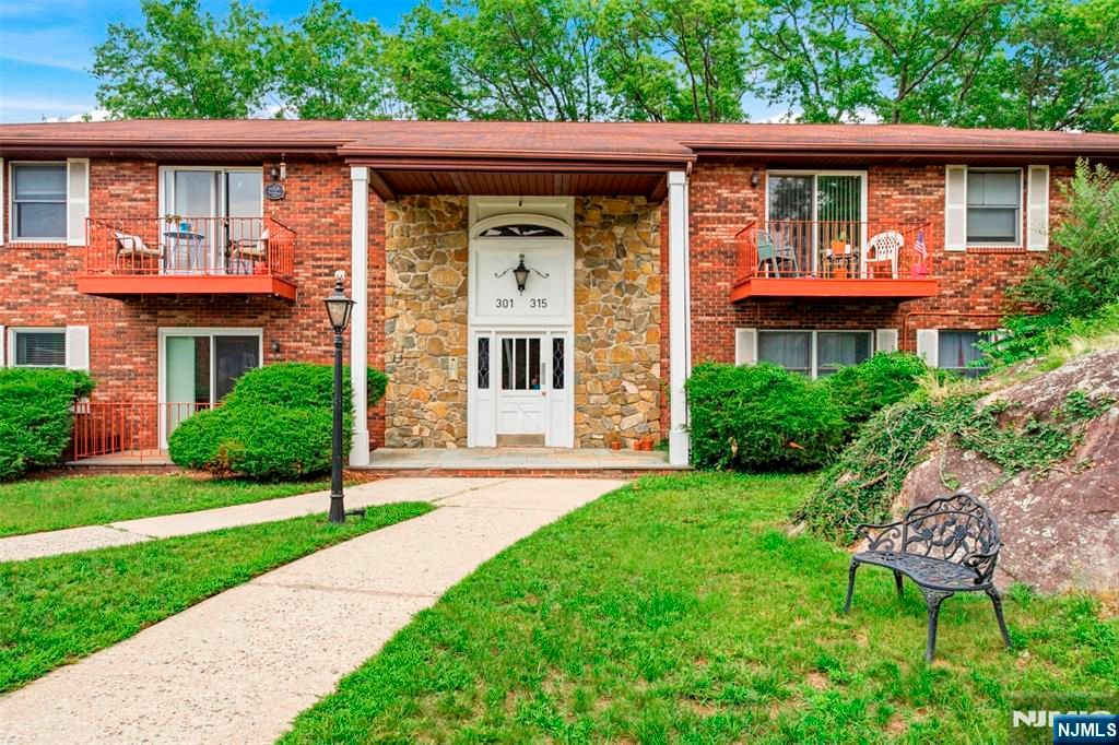 315 Ringwood Avenue, Pompton Lakes, NJ 07442