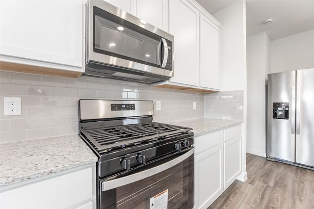 3910 Windy Whisper Drive, Brookshire, TX 77423