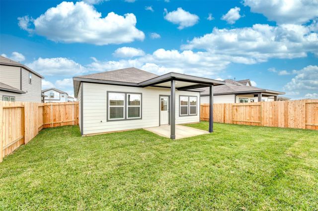 3910 Windy Whisper Drive, Brookshire, TX 77423