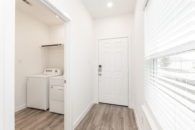 3910 Windy Whisper Drive, Brookshire, TX 77423