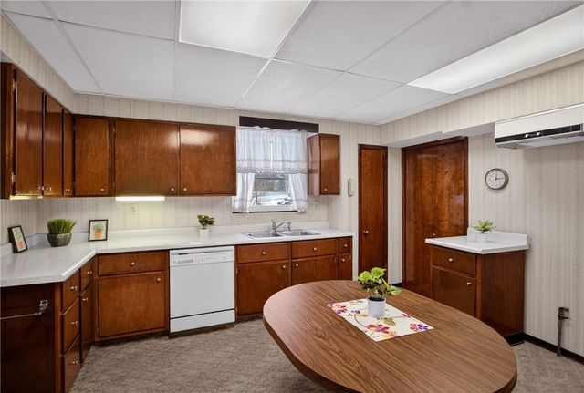 2028 Texdale St, Beechview, PA 15216