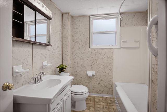 2028 Texdale St, Beechview, PA 15216