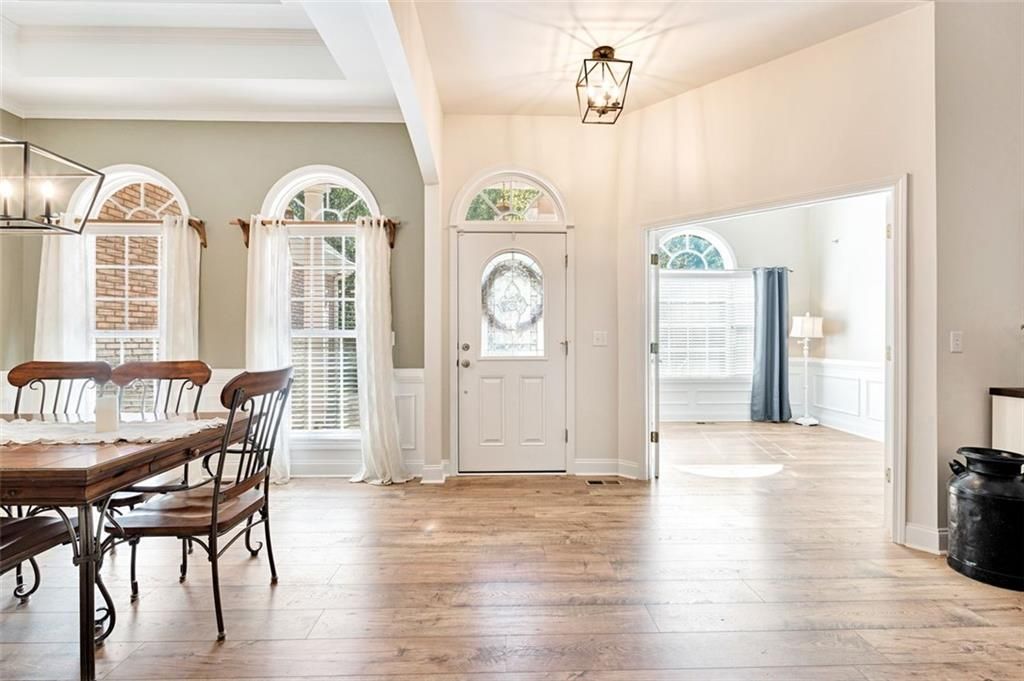 Image 11 of property listing at 7380 Bates Drive, Cumming, GA 30040