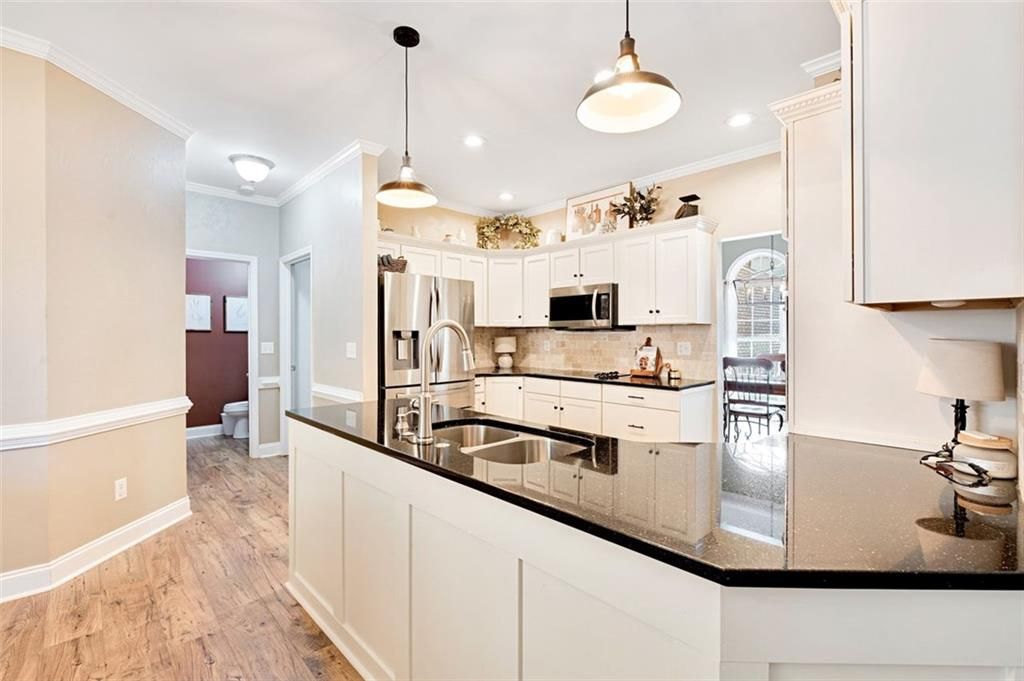 Image 12 of property listing at 7380 Bates Drive, Cumming, GA 30040