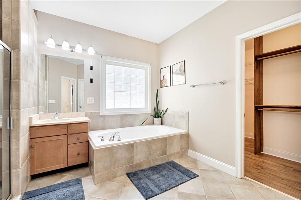 Image 19 of property listing at 7380 Bates Drive, Cumming, GA 30040