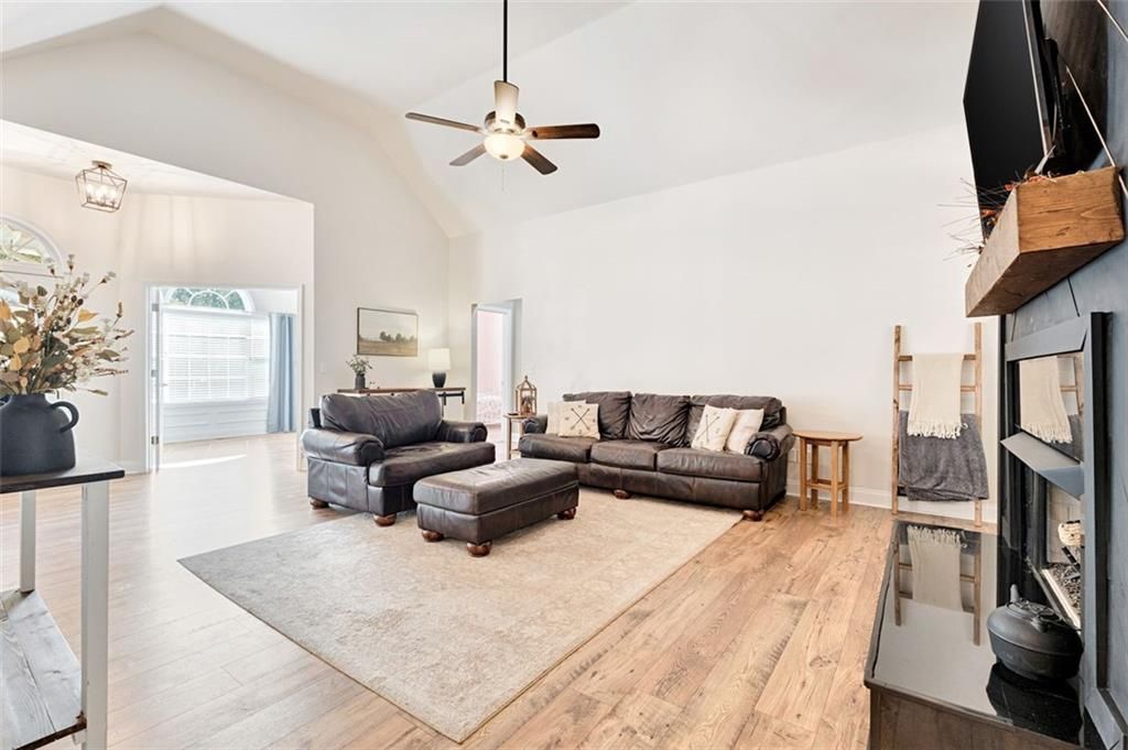 Image 25 of property listing at 7380 Bates Drive, Cumming, GA 30040