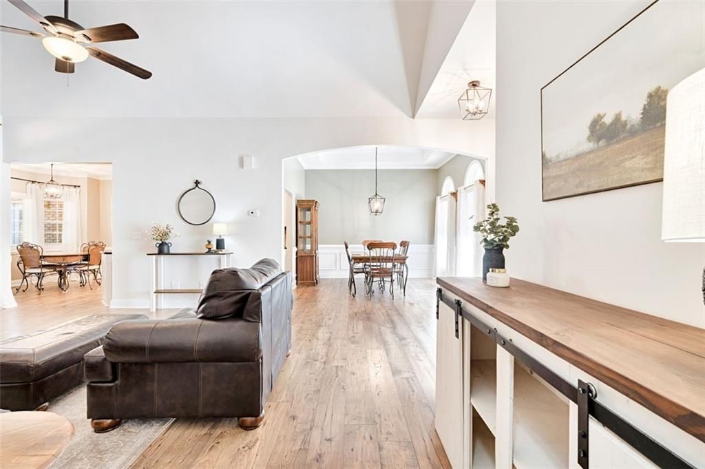 Image 27 of property listing at 7380 Bates Drive, Cumming, GA 30040