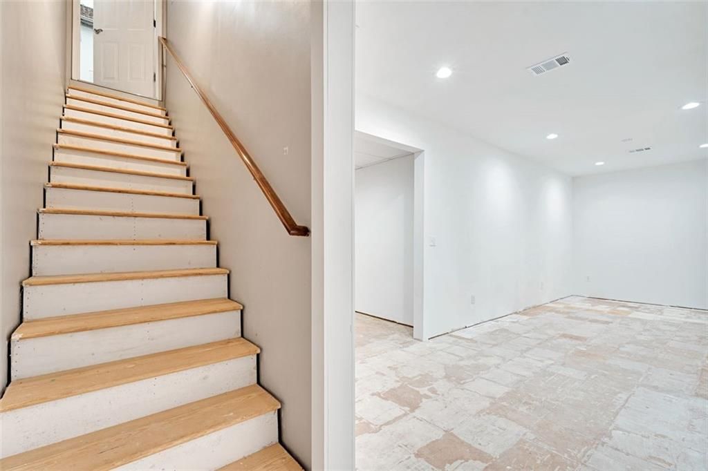 Image 37 of property listing at 7380 Bates Drive, Cumming, GA 30040