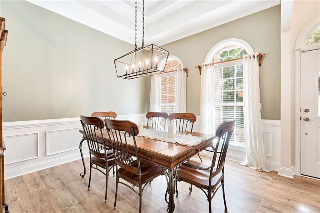 Image 4 of property listing at 7380 Bates Drive, Cumming, GA 30040