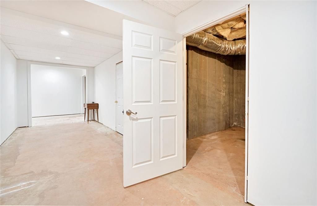 Image 42 of property listing at 7380 Bates Drive, Cumming, GA 30040