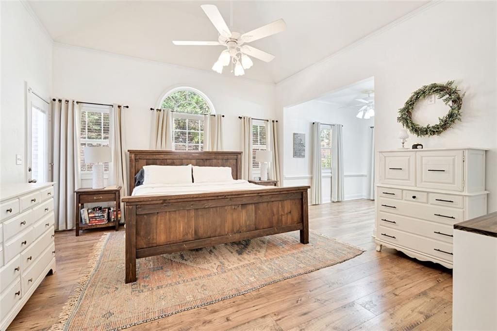 Image 6 of property listing at 7380 Bates Drive, Cumming, GA 30040