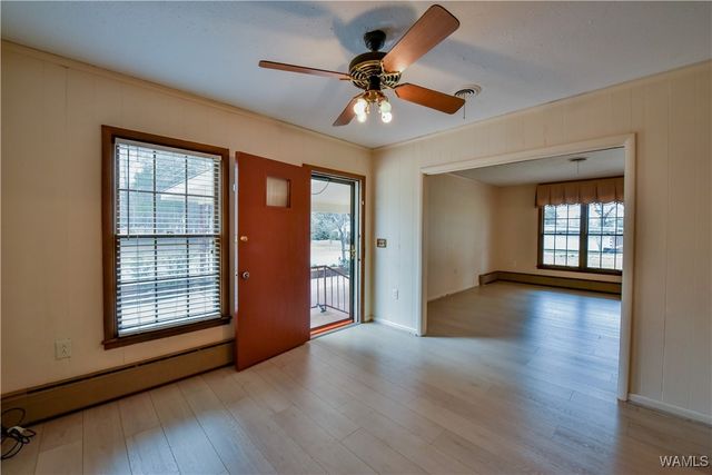 239 2nd Ave NW, Fayette, AL 35555